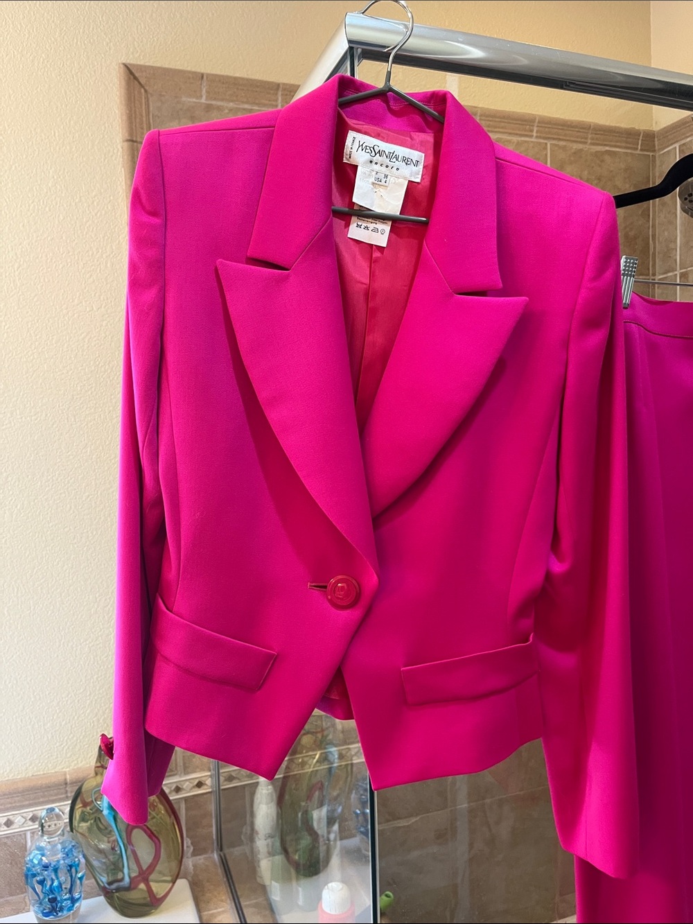 Yves Saint Laurent Fuchsia Single-Button Blazer blazer size 4 skirt 6